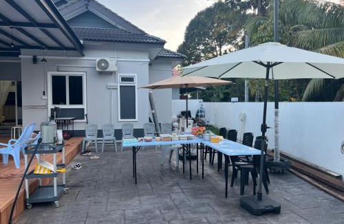 Kampung Rawa Villa | KLIA HBO Villa Homestay-MalayOnly