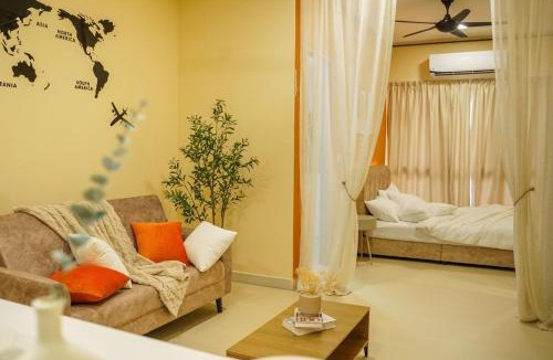 Kota Warisan Apartment | KLIA Perfect Location Fast WIFI Netflix Pool