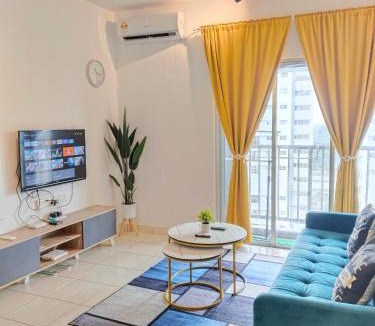 Kota Warisan Apartment | KLIA Travel Homestay - 3R 2B & Studio - Free WIFI