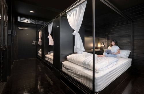 Thung Phaya Thai Hostel | Kloem Hostel - Adults Only