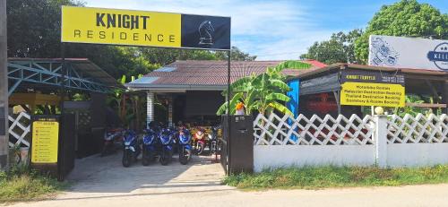 Lubok Buaya Hostel | Knight Residence