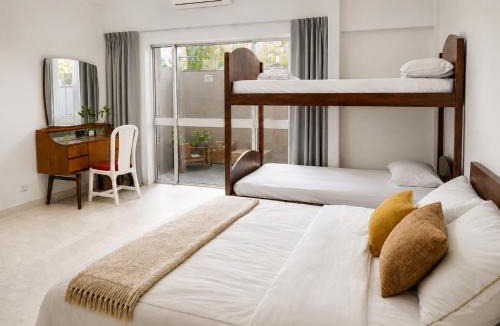 Taman Kota Laksamana House | Knocknock 70s Home 5BDR at Jonker, Free Parking