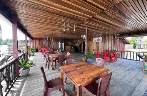 Koh Rong Hotel | Koh Rong 71 Guesthouse & Restaurant-Bar