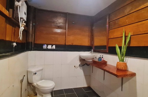 Koh Rong Bed & Breakfast | Koh Rong Beach Hostel and Bungalow