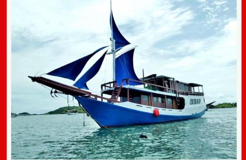 Labuan Bajo Boat Rental | Komodo Open Trip