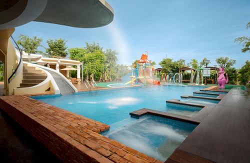Traeuy Kaoh Hotel | Komsan Kampot Resort