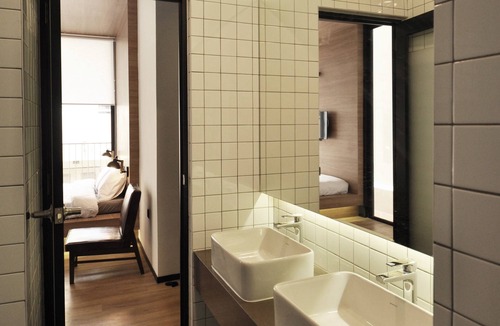 Downtown George Town Hostel | Kooning - Hostel