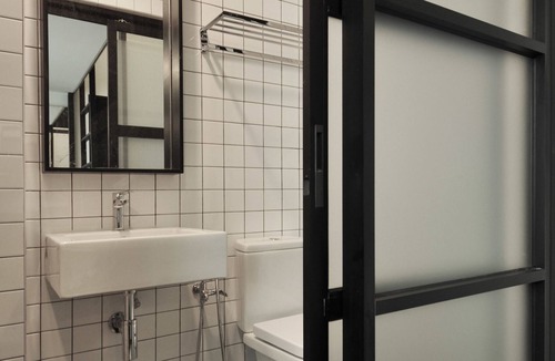 Downtown George Town Hostel | Kooning - Hostel