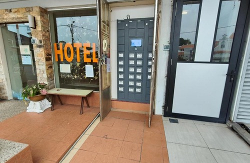 Taman Kota Laksamana Hostel | Kota Lodge Guest House