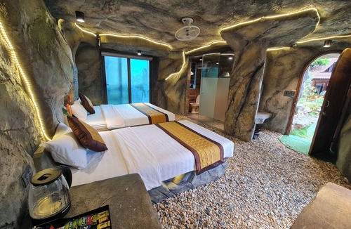 Quoc Oai Hotel | Kovie Hoa Lac - Wellness & Forest Retreat