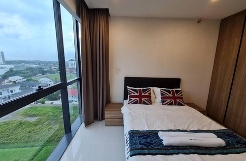 Batu Lintang Apartment | Kozi Square 2paxs Studio Mountain View with Pool 5D