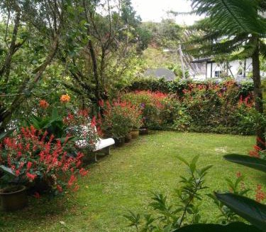 Tanah Rata House | KRS Pines GuestHouse