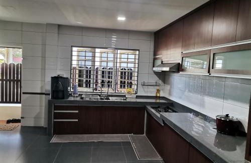 Kuching House | Kuching Homestay Double Storey