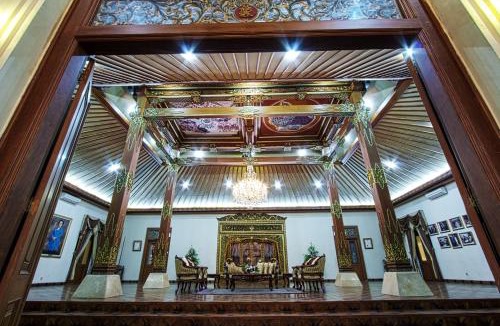 Solo City Centre Hotel | Kusuma Sahid Prince Hotel Solo