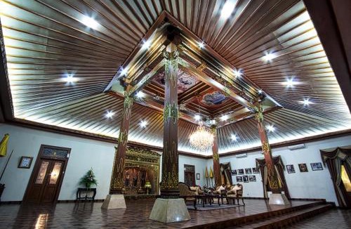 Solo City Centre Hotel | Kusuma Sahid Prince Hotel Solo