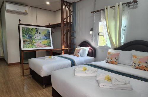 Phrom Buri Hotel | Kwanruean Boutique Hotel