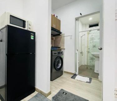 Ben Nghe House | Là Homestay - Marina Saigon D1 Nearly Bason bridge
