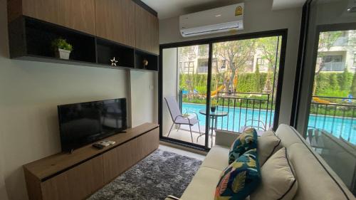 Hua Hin Apartment | La Casita pool access condo HuaHin