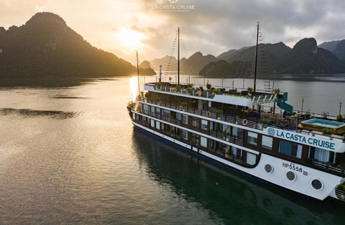Ha Long Boat Rental | La Casta Cruise Luxury Ha Long Bay Experience Private Cabin with Ocean View Balcony and Bathtub