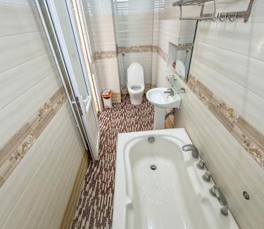 Phu Quy Hotel | La Min Hotel - Đảo Phú Quý