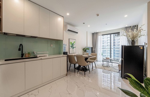 District 9 Apartment | LA Nest 1bed+ Long stay – big deal at Vincom View!