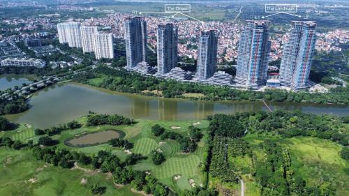 Van Giang Apartment | La paix home 3BR Lakefront Apartment with Balcony and Free Onsen