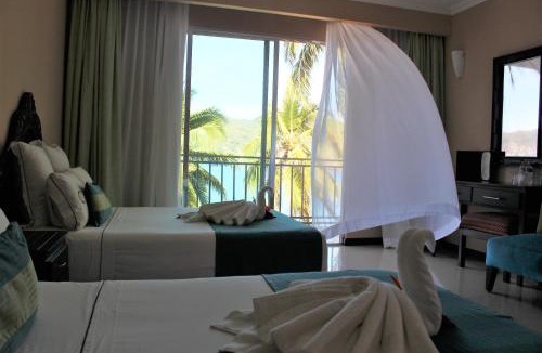 Cuastecomates Hotel | La Quinta Gran Bahía, Cuastecomates - Todo Incluido