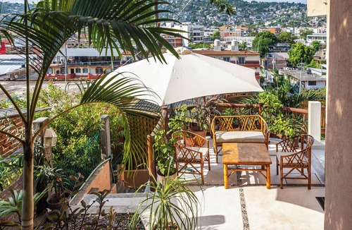 Zihuatanejo Apartment | La Terraza - 2-bedroom seaside apartment in Zihuatanejo - Pueblo Magico