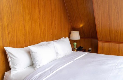 Huong Thuy Resort | La Vela Legacy Resort