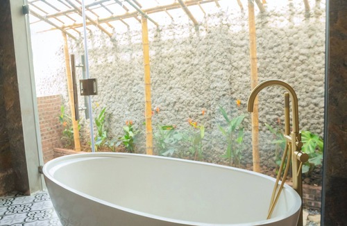 Hoa Lu House | Laco green Trang An