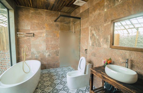 Hoa Lu House | Laco green Trang An