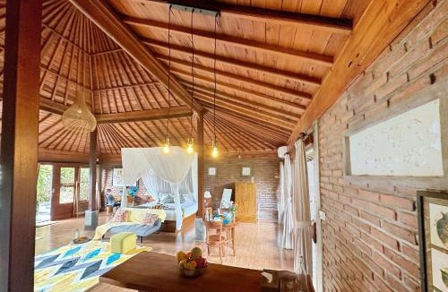 Melayang Apartment | Lai's Lodges - Quiet Jungle Retreat w River & Jungle Views, 4Km to Central Ubud
