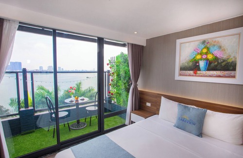 Thuy Khue Hotel | Lake View Hotel