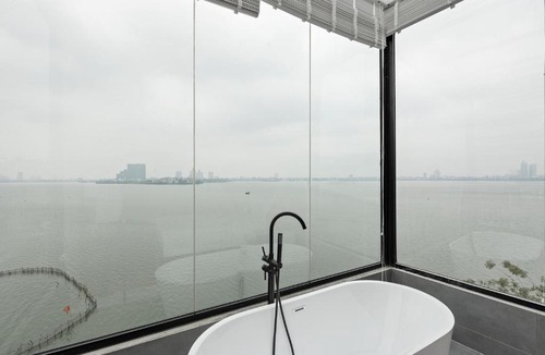 Thuy Khue Hotel | Lakeview Residence Hotel