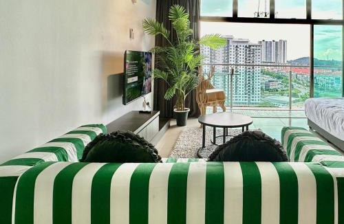 Taman Mount Austin Apartment | LakeView Suite Palazio Austin Studio
