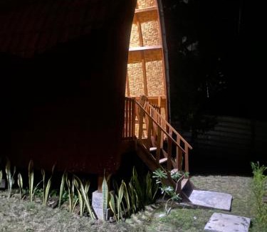 Tetebatu House | Lalinggo bungalo