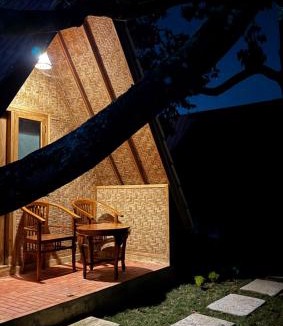 Tetebatu House | Lalinggo bungalo