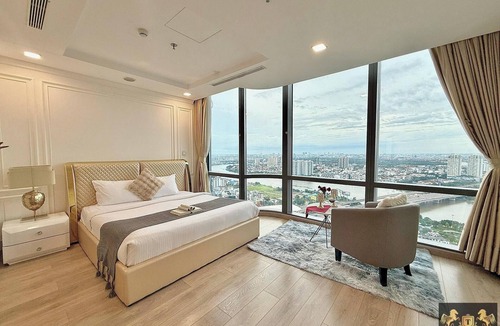 Hang Xanh Hotel | Landmark 81 Residences Luxury