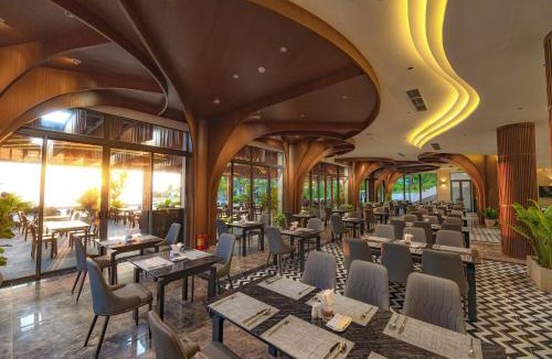 Lang Co Resort | Langco Bay Retreat