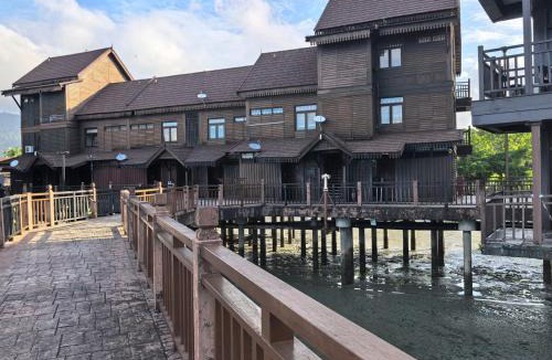 Kuala Teriang Apartment | Langkawi Lagoon Floating Resort 03