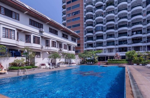 Chang Phueak Condo | Lanna Style large 1BR Condo w PoolWifi @Hillside 4 Nimman 2 beds