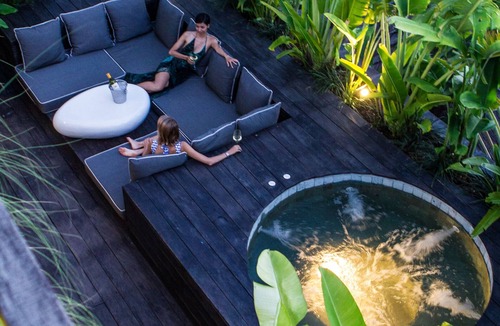 Drupadi Villa | Large Group Villa Center, Seminyak