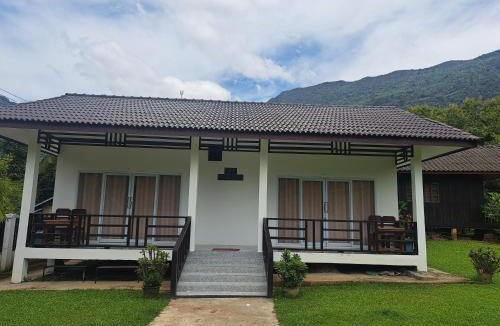 Muang Ngoi Neua House | Lattanavongsa guesthouse and Bungalows