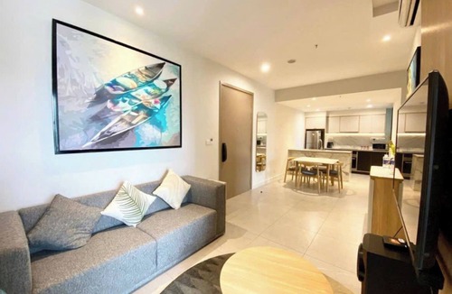 District 1 Apartment | Lavish 8-bedroom Apartment in wonderful HCMC with Pool,Gym & Bathtub ZENITY