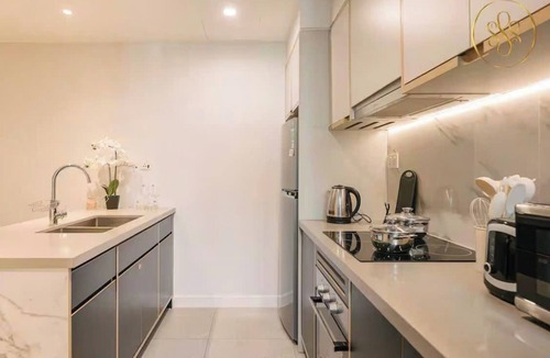 District 1 Apartment | Lavish 8-bedroom Apartment in wonderful HCMC with Pool,Gym & Bathtub ZENITY