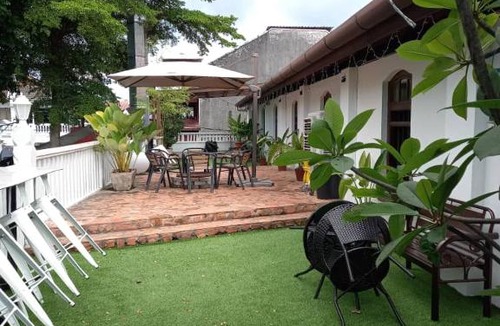 Downtown George Town House | Le Meilleur Classic L Bangkok and Modern Wing is at no 3 Jln Yeoh Guan Seok