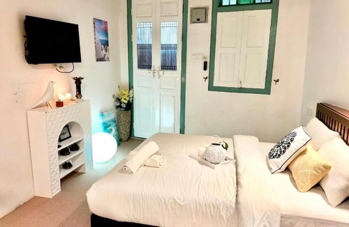 Downtown George Town House | Le Meilleur Classic L Bangkok and Modern Wing is at no 3 Jln Yeoh Guan Seok