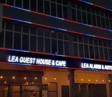 Port Dickson Hostel | LEA GUEST HOUSE & CAFE Lukut