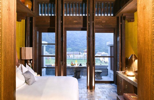 Uong Bi Hotel | Legacy Yen Tu - MGallery