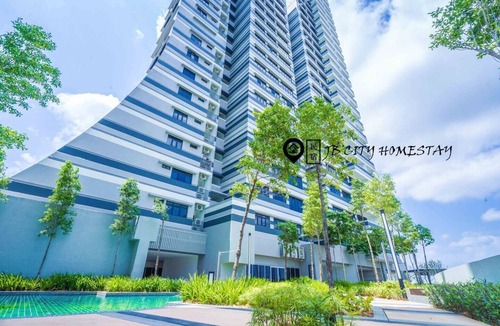 Medini Apartment | Legoland (10pax) WIFI @JB City Shortstay